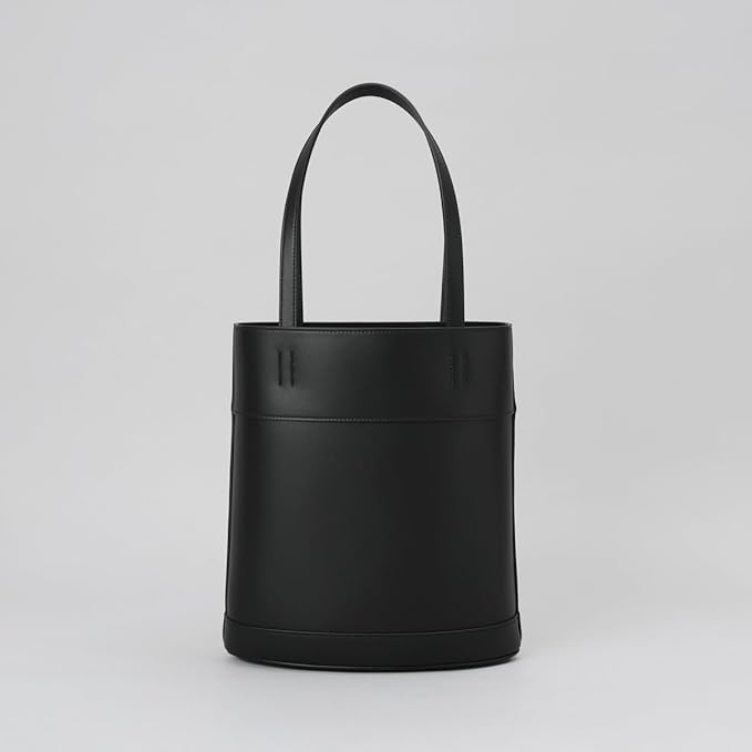 Amazon | [FERRAGAMO] [フェラガモ]トートバッグ ブラック NERO